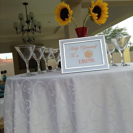 Sunflower Court Bed And Breakfast Gaborone Exterior foto